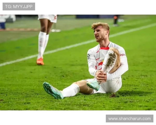 米兰大将遭爆头下巴骨折或无缘世界杯